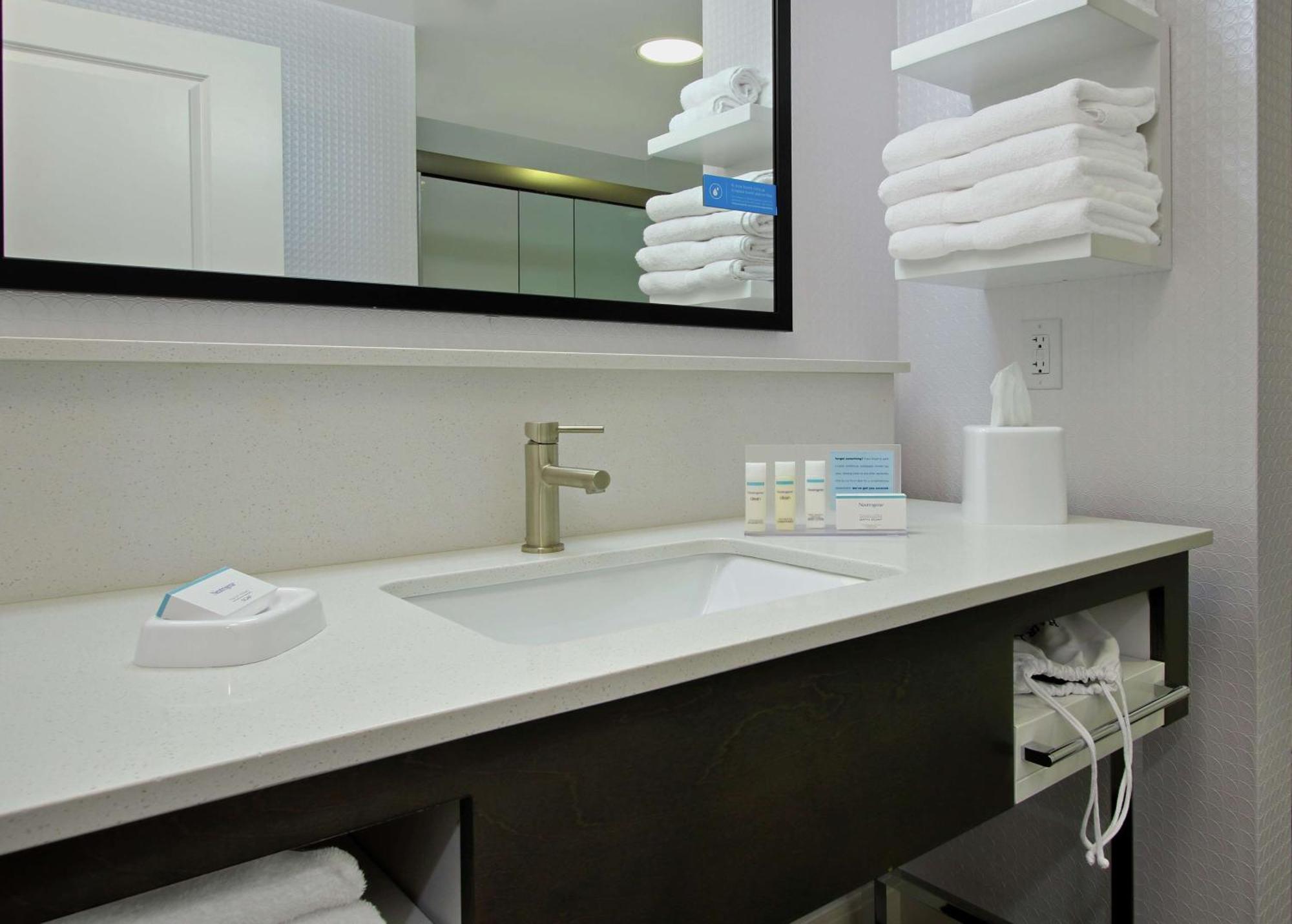 Hampton Inn Hagerstown-Maugansville エクステリア 写真
