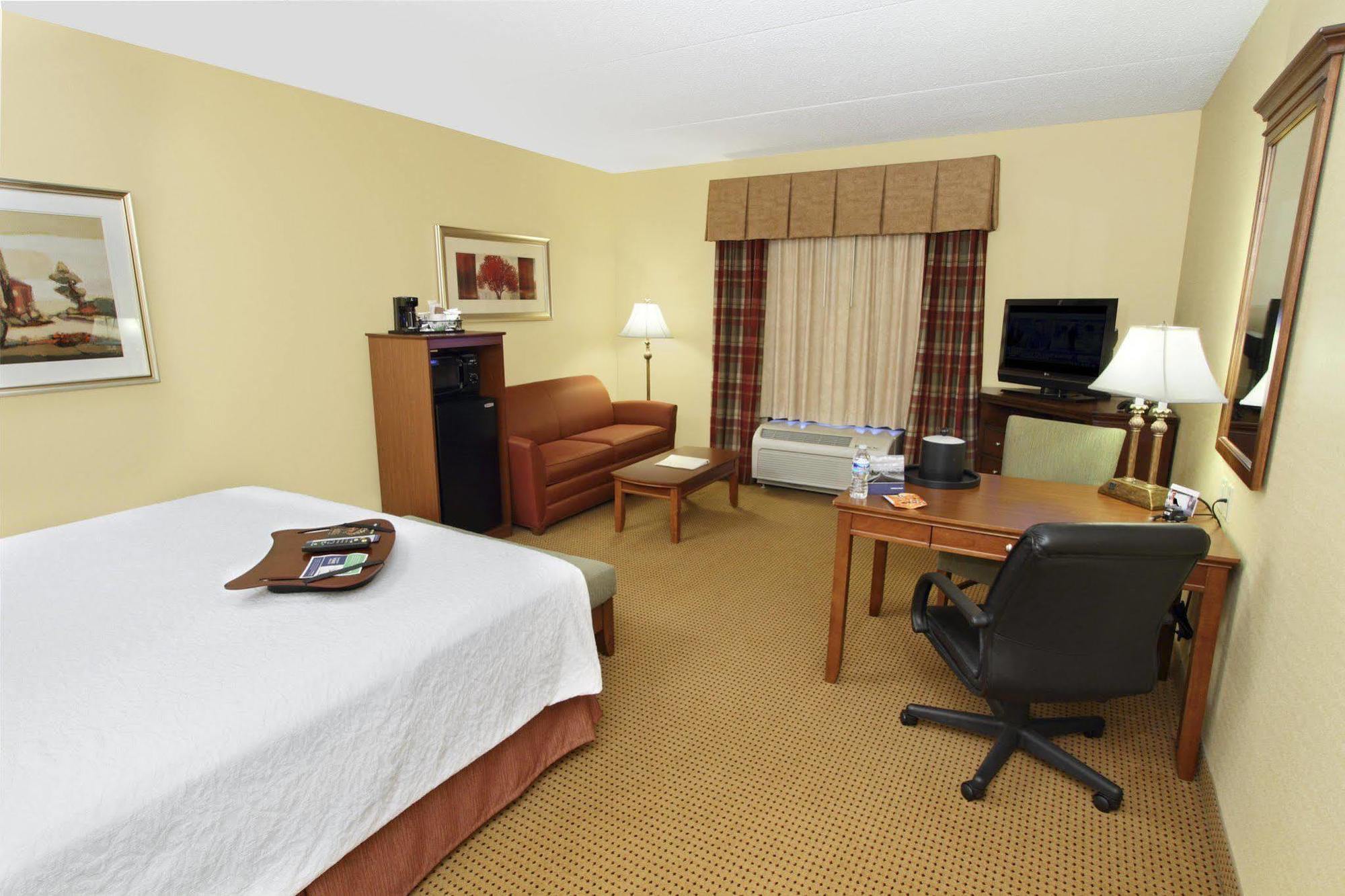 Hampton Inn Hagerstown-Maugansville エクステリア 写真